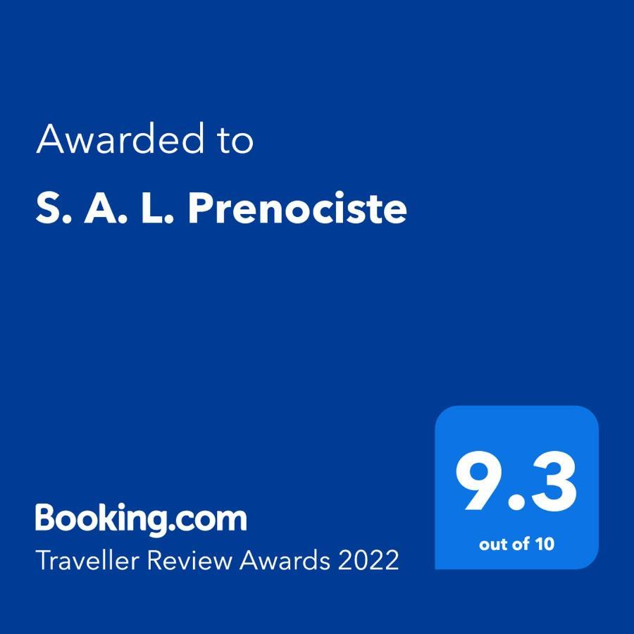 S. A. L. Prenociste Zrenjanin Exterior foto
